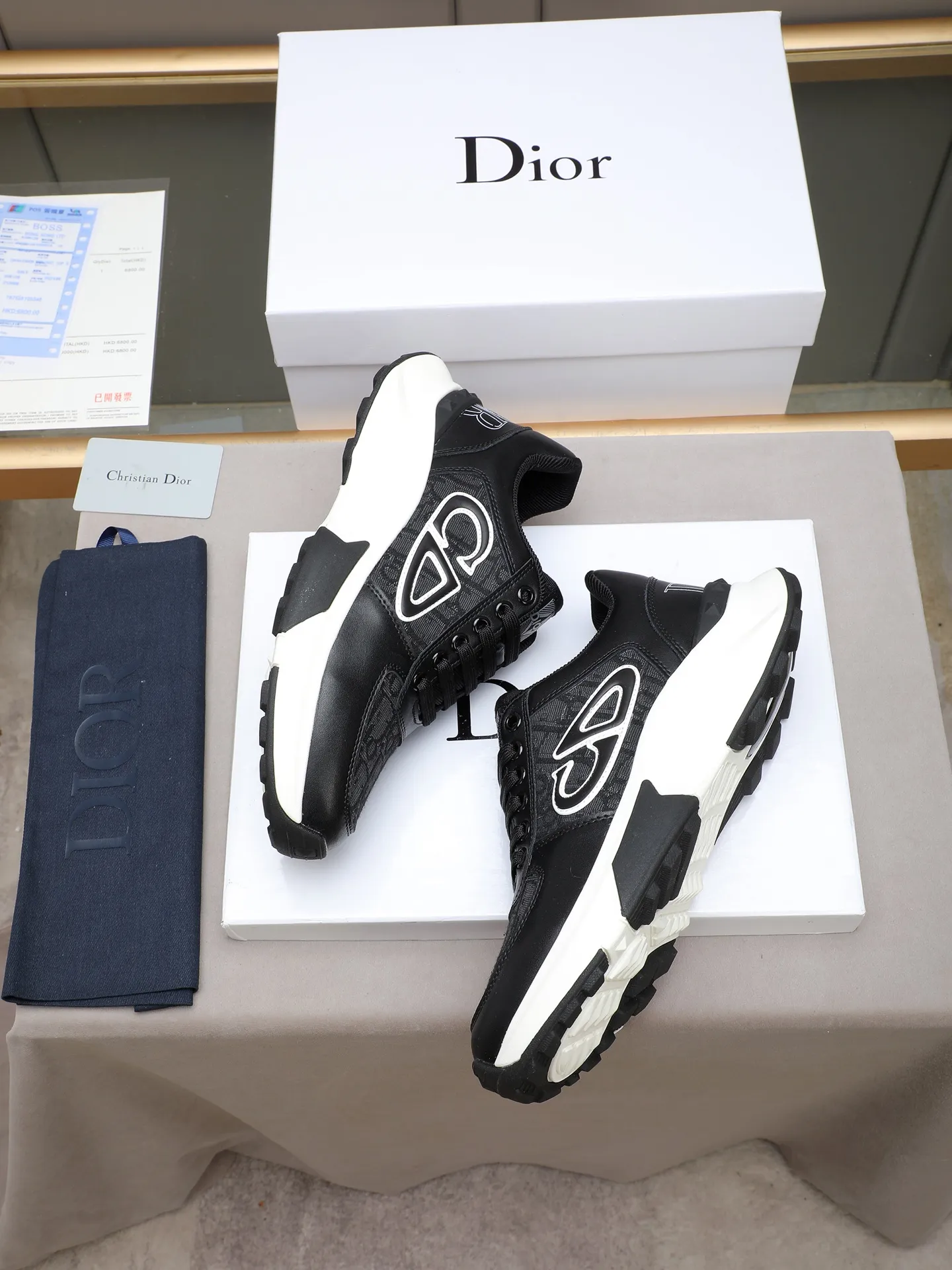 🆕🆕🆕Men's Shoes💰P440 Dior's avant-garde and versatile fashionable men's shoes are privately modeled, calfskin stitched with Dior's special waterproof fabric, fashionable, simple, stylish, eye-catching and classy. It will subvert old ideas and be a must-have for fashionistas who want to spend time with you! Must keep it for yourself! High and comfortable but low, high-end quality workmanship. Code number: 38-44 (45 customized) 4 colors for your choice [kiss][kiss][kiss]